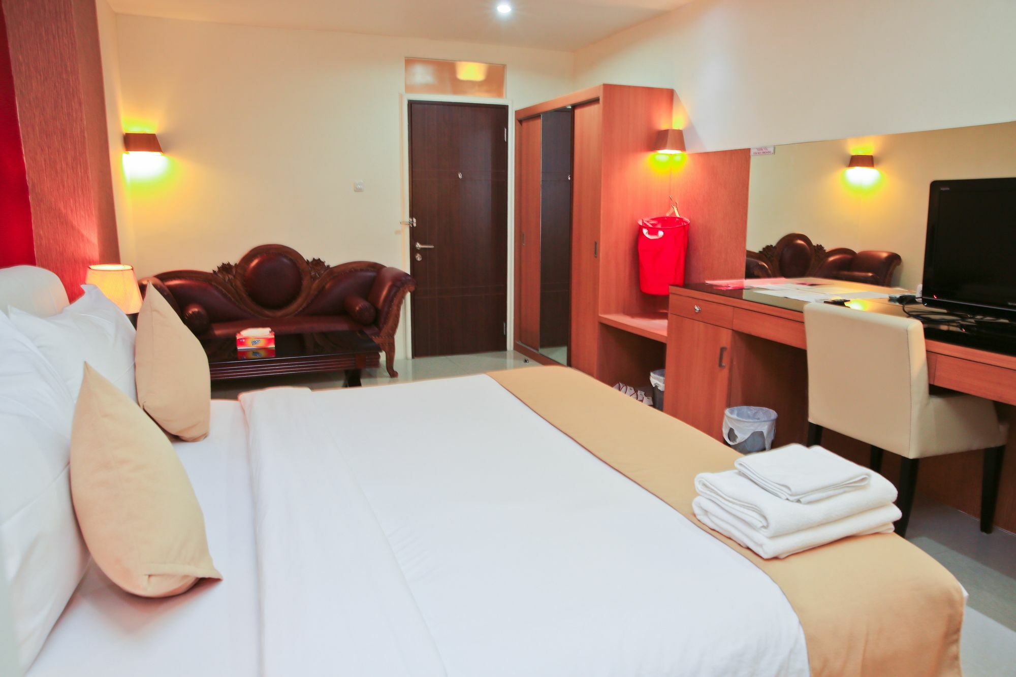 Kyo Serviced Apartment Cilandak  ภายนอก รูปภาพ